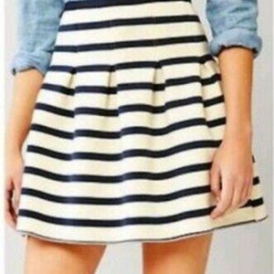 GAP pleated scuba fabric skirt